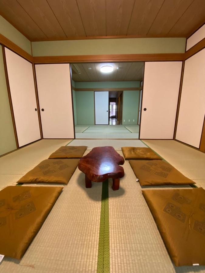 Guest House Flora Otemachi/フローラ大手町 Hiroshima Buitenkant foto