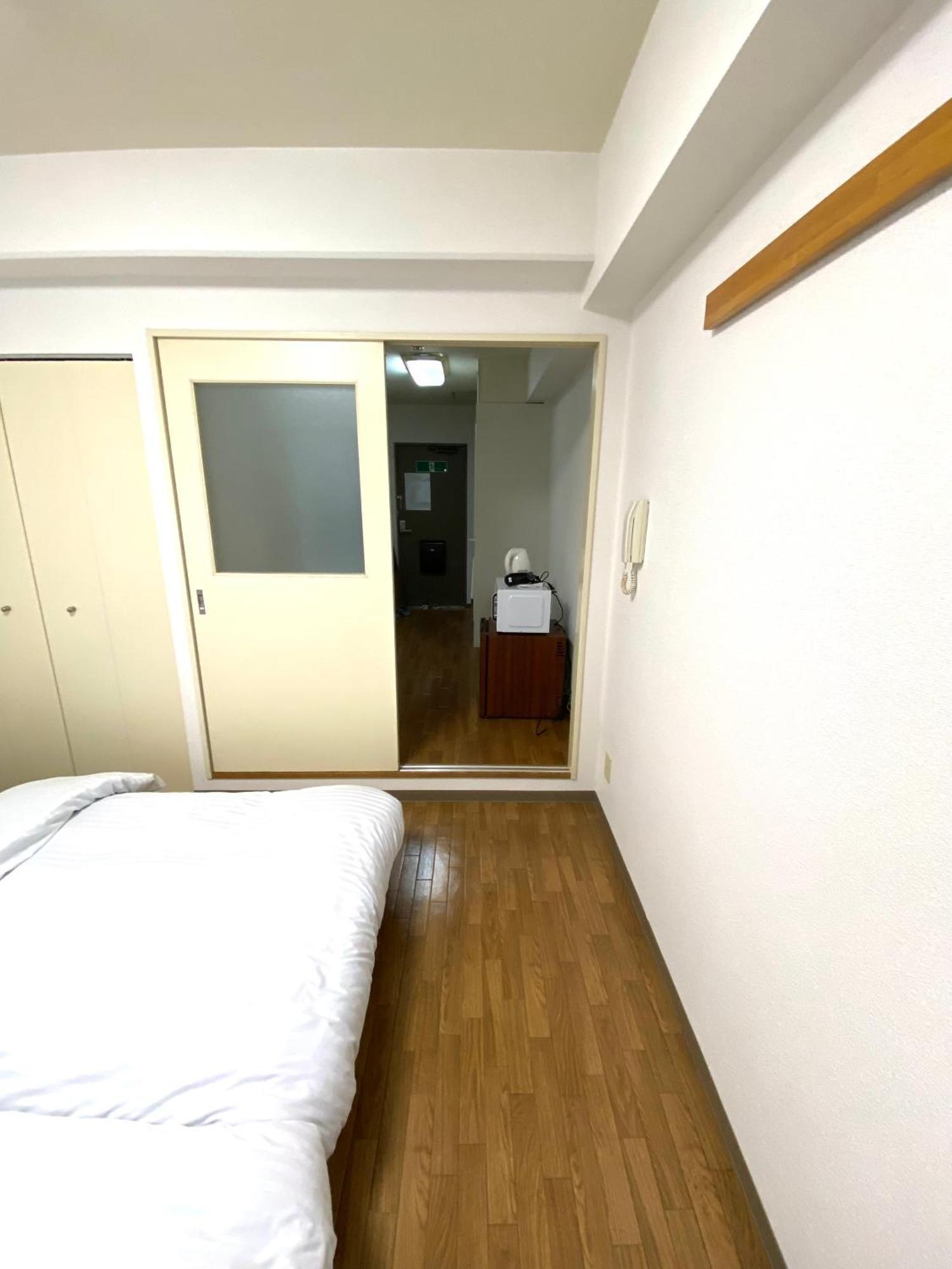 Guest House Flora Otemachi/フローラ大手町 Hiroshima Buitenkant foto